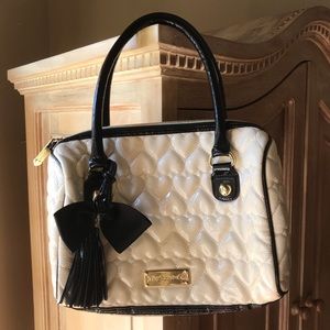 Betsey Johnson creamy white heart purse